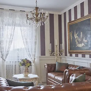 https://la-zarabba-relais-de-charme.it-lombardy.com